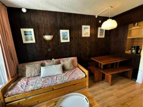 Résidence Genepi - Studio 4 personnes avec baignoir et balcon aux Ménuires MAE-5674